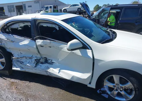 2011 Acura Tsx 2.4 z USA, uszkodzony, nr VIN JH4CU2F61BC013963